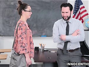 student disguises as her mom and nails the instructor